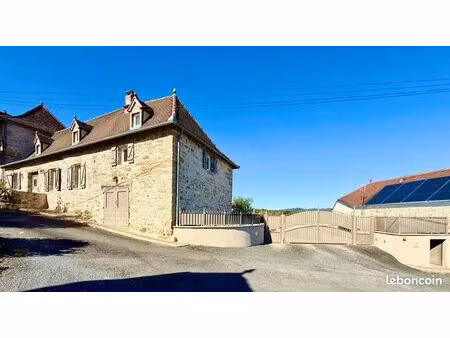 propriété 5 pièces 105 m²