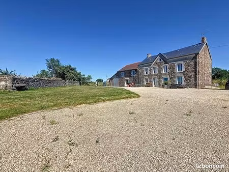 maison 5 pièces 156 m²