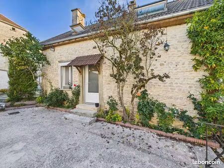 propriété 6 pièces 116 m²