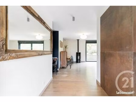 maison 5 pièces 157 m²