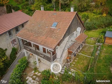 maison 5 pièces 136 m²