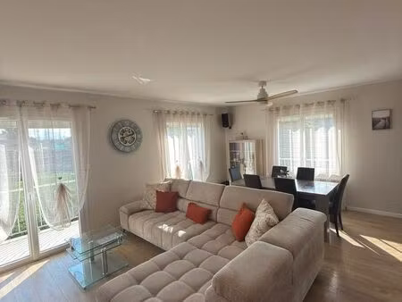 coup de cœur à sillans - maison rénové de 111 m² sur terrain de 1003 m²