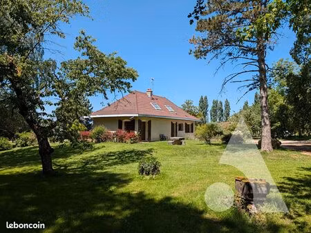 propriété 6 pièces 165 m²