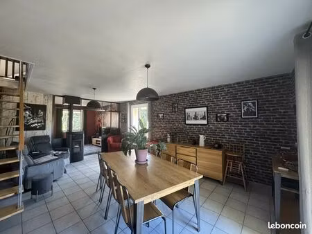 maison 6 pièces 170 m²