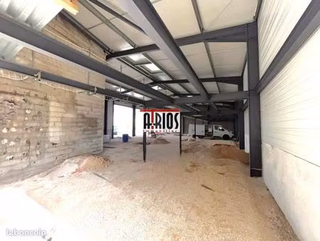 local industriel 46 m²