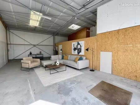 local d'activité 150 m²