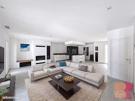 maison 4 pièces 157 m²