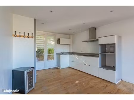 appartement 3 pièces 58 m²