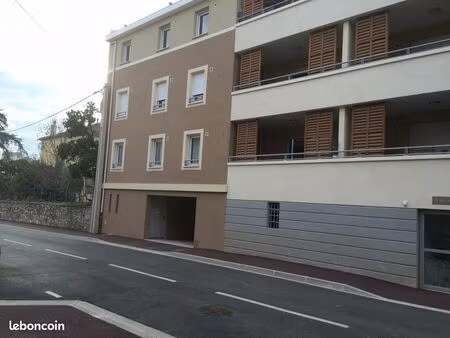 location garage boxé 18 m2 les arcs proche gare tgv dans résidence sécurisé