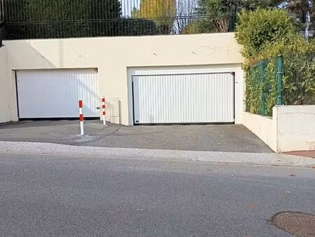 place de parking sécurisé