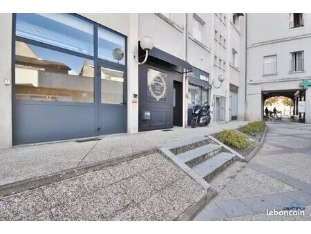 local commercial 46 m²