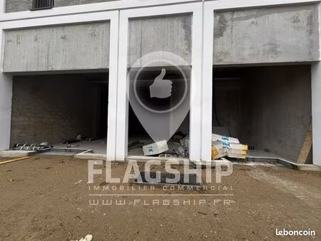 local commercial 148 m² bagneux