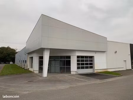 local 960 m² gouesnou