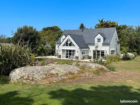 maison 5 pièces 221 m²