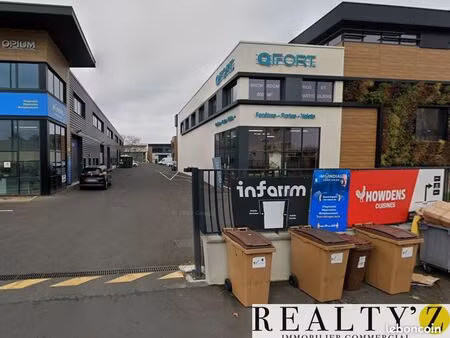 local commercial 520 m²