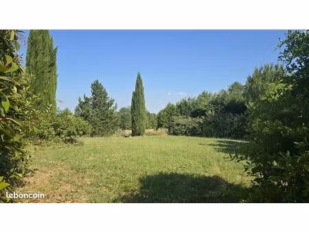 terrain 1 pièce 1580 m²