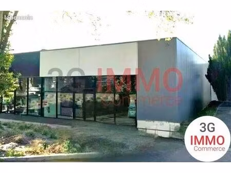 local commercial 355 m²