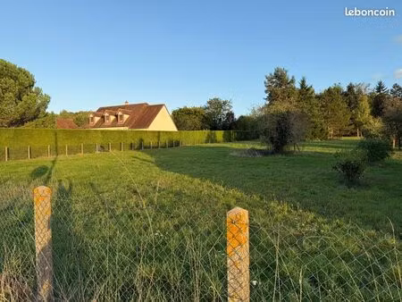 terrain constructible 1267m2