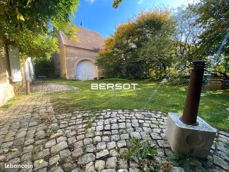 ferme 9 pièces 280 m²