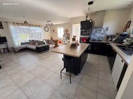 maison 4 pièces 90 m²