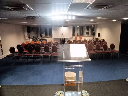 salle a louer 2000 (ferme)