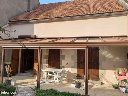 maison de village 3 pièces 95 m²