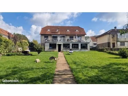 grande maison familiale de 150 m² avec dépendances et terrain clos de 1 700 m²