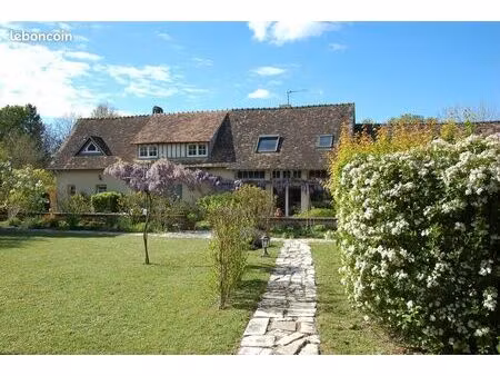 maison 7 pièces 322 m²