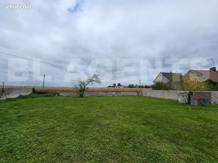 terrain 610 m² bussieres