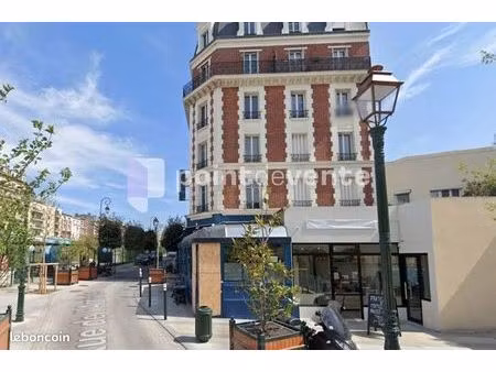 boulangerie/pâtisserie 95 m²