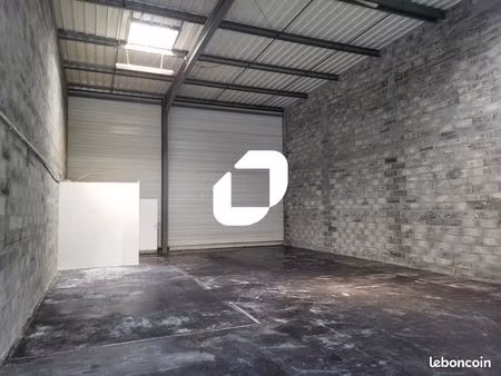 local d'activité 160 m²