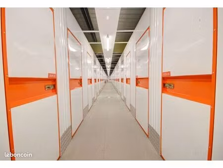 garage/box 2 m² thouars