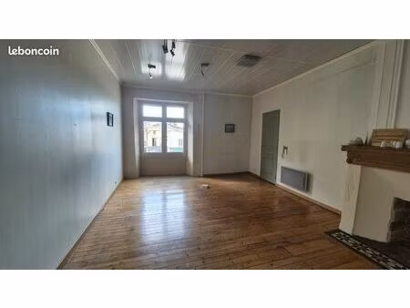 local 190 m² créon