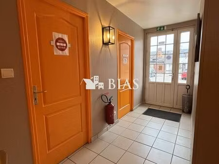 local 62 m² le neubourg