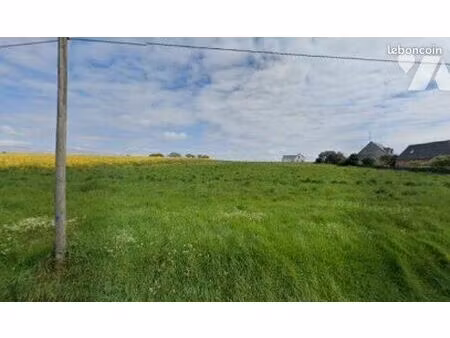 terrain 1445 m² loyat