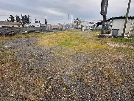 local commercial 700 m²