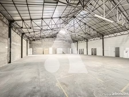 local commercial 480 m² champforgeuil