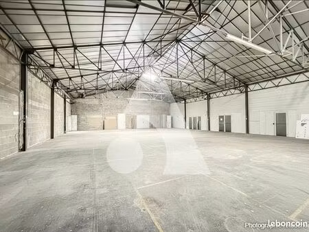 local commercial 490 m² champforgeuil