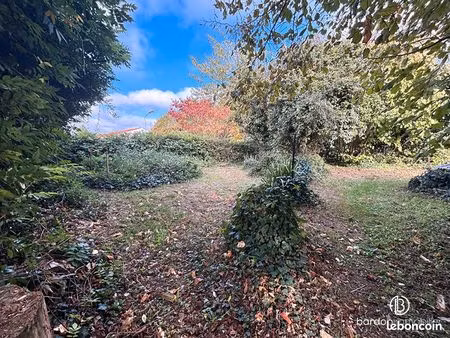 terrain 412 m² la garnache