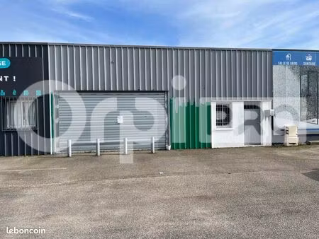 local commercial 215 m²