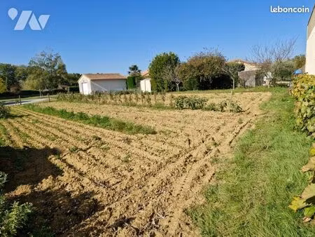 terrain 700 m² fontaine le comte