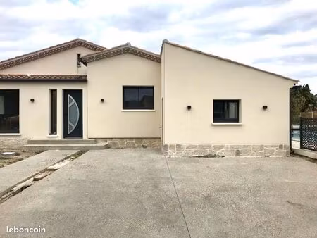 villa familiale rénovée – 120 m² sur 617 m² de terrain avec piscine