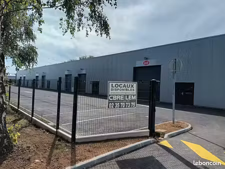 local d'activite 600 m² la rue saint pierre