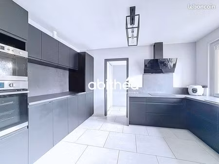 maison 5 pièces 105 m²