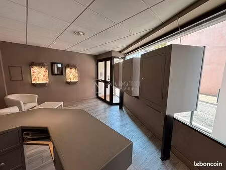 local commercial 45 m² cavaillon