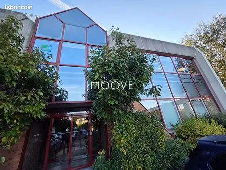 bureaux 820 m²