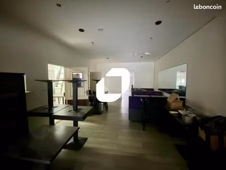 local commercial 190 m²