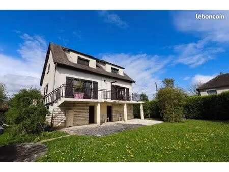 maison 7 pièces 175 m²