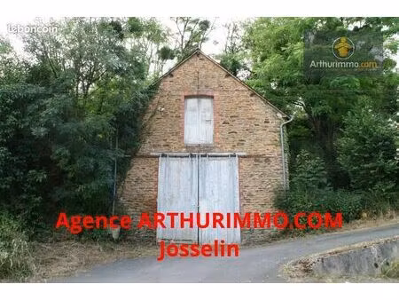 parking/box 1 pièce 82 m²