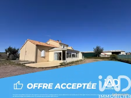 propriété 5 pièces 234 m²